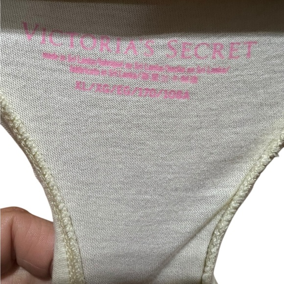 Victoria's Secret Womens Size XL Racerback Pale Yellow Floral Tank Top - Picture 3 of 5